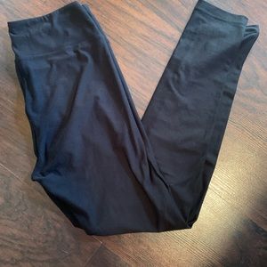 Black LuLuRoe leggings